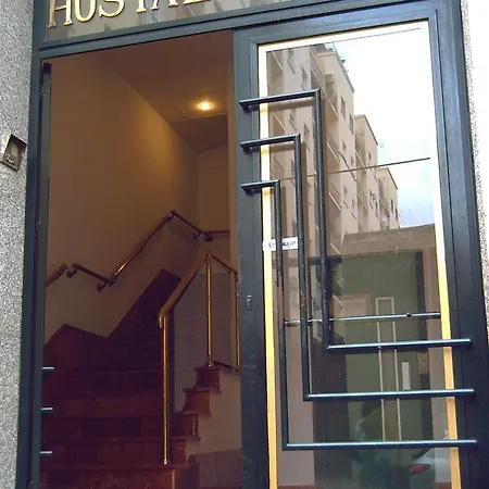 호스탈 젠토프트 *